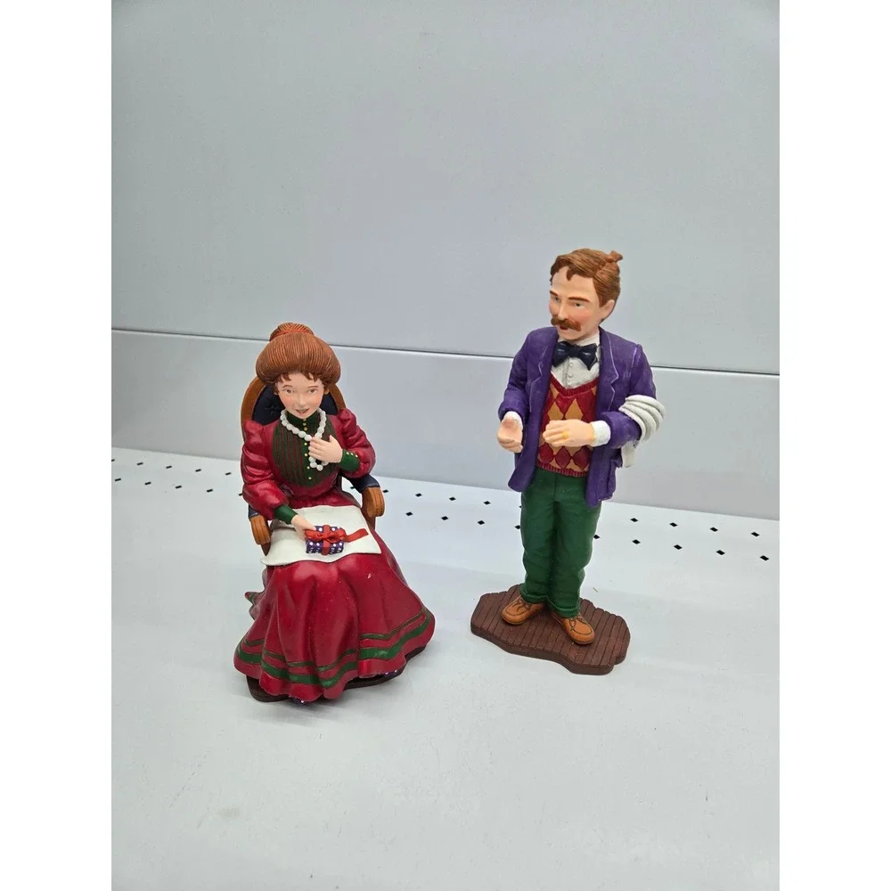 Dept 56 Mr & Mrs Bell Figurine Set Christmas Village Couple With Box‎